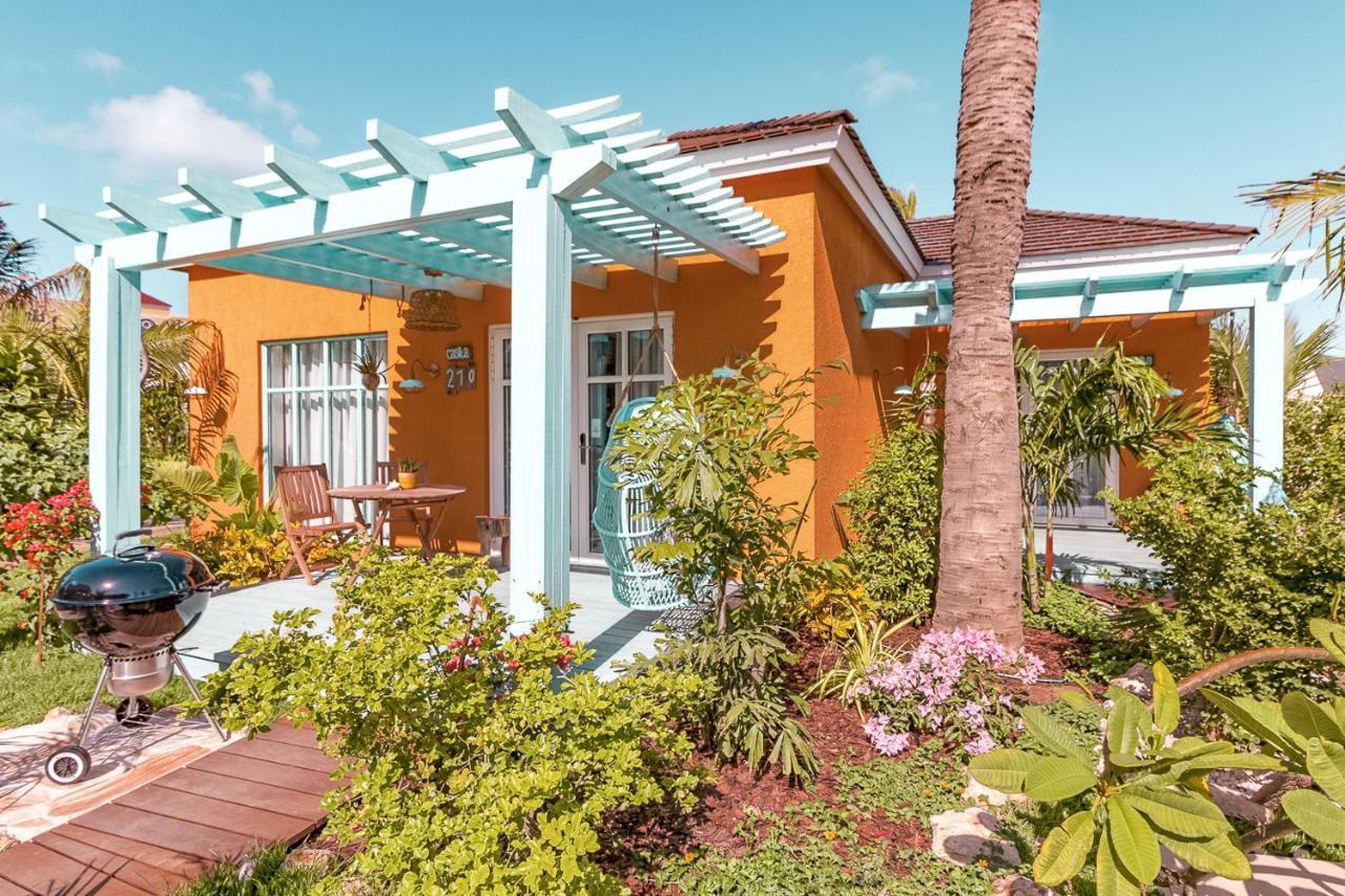 Boardwalk Boutique Hotel Aruba - Adults Only Палм Бийч Екстериор снимка